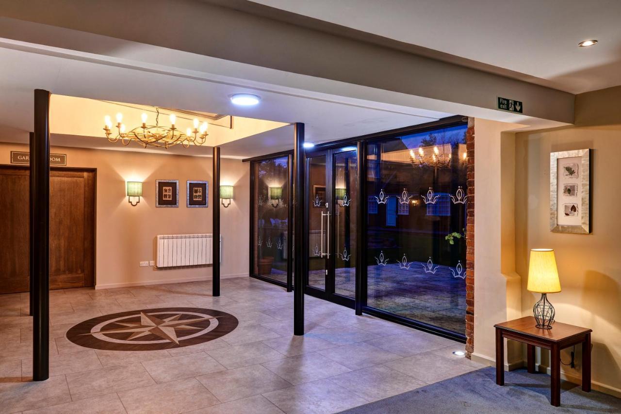 Kings Court Hotel Alcester Kültér fotó